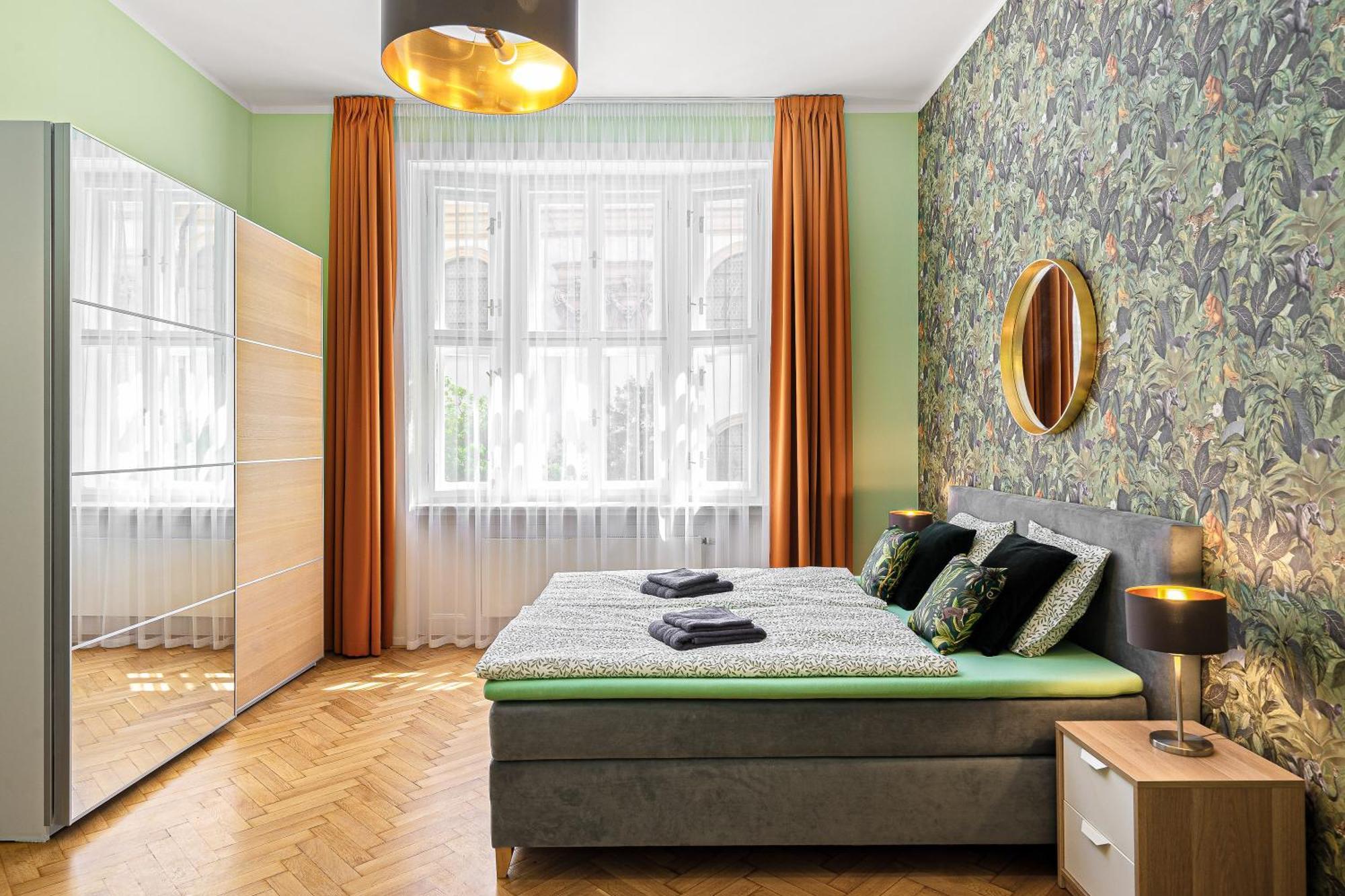 Oasis Apartments At Charles Square Prag Eksteriør billede