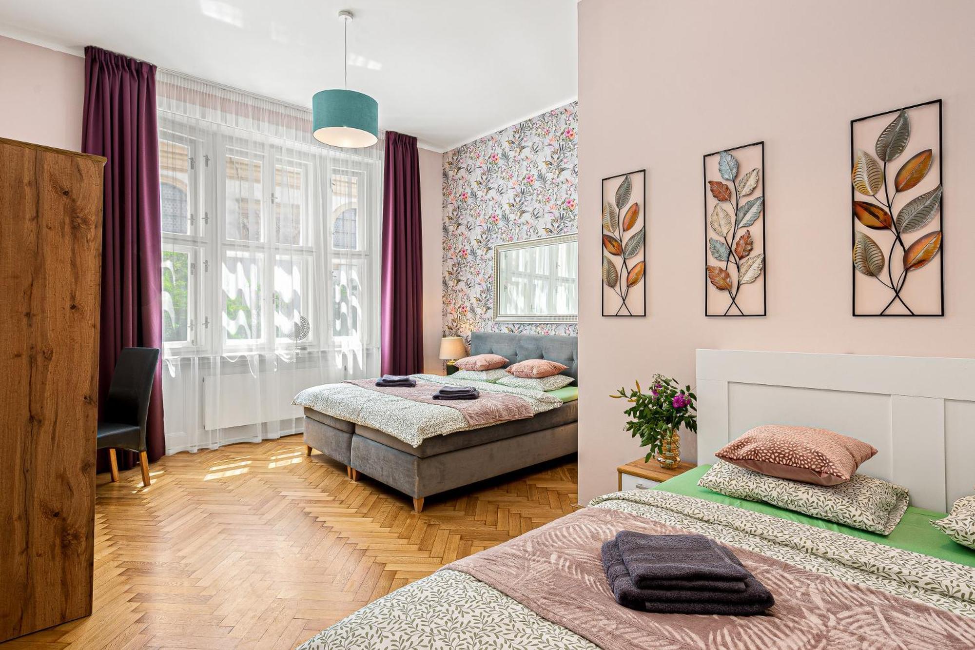 Oasis Apartments At Charles Square Prag Eksteriør billede